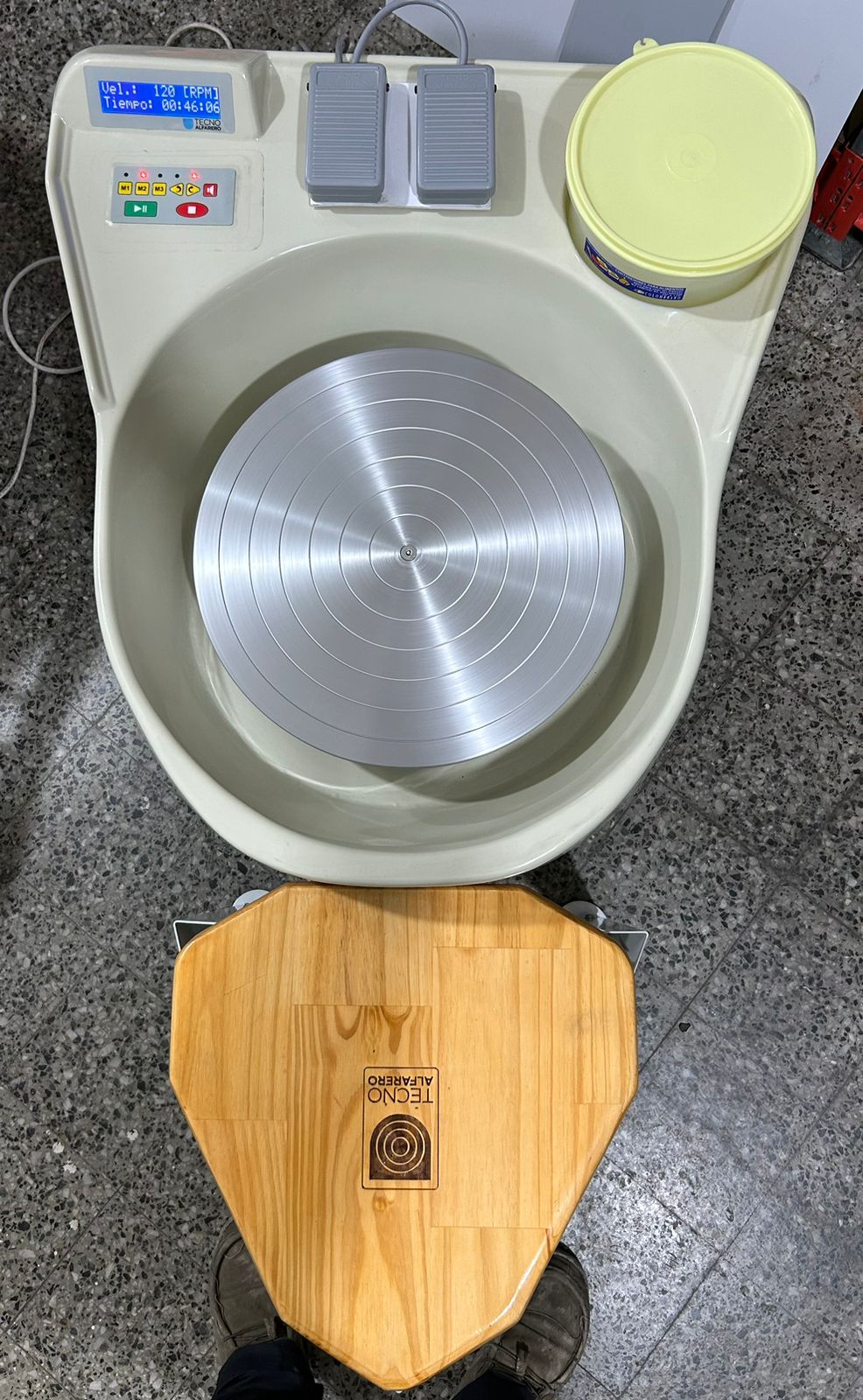 Imagen ilustrativa de TORNO PROFESIONAL M11