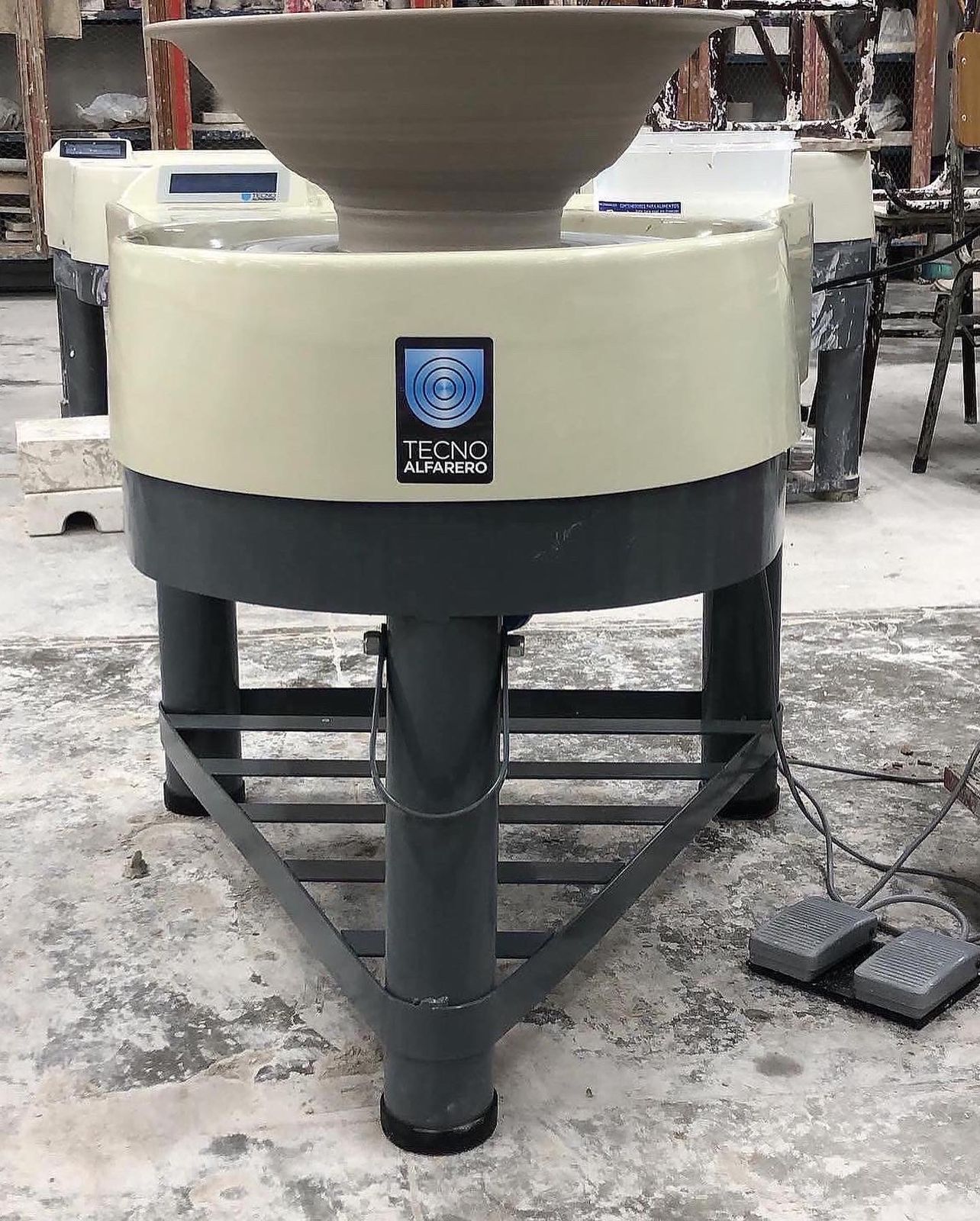 Imagen ilustrativa de TORNO PROFESIONAL M11