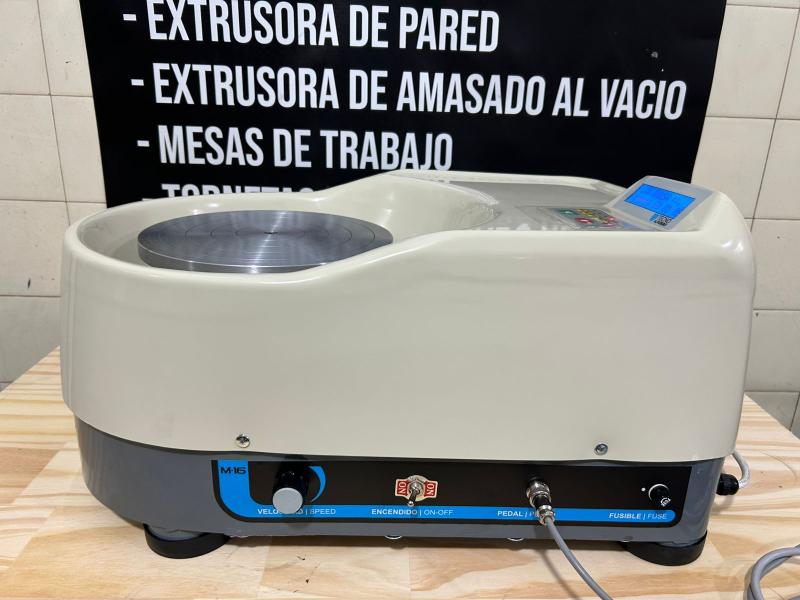 Imagen ilustrativa de TORNO DE MESA M16